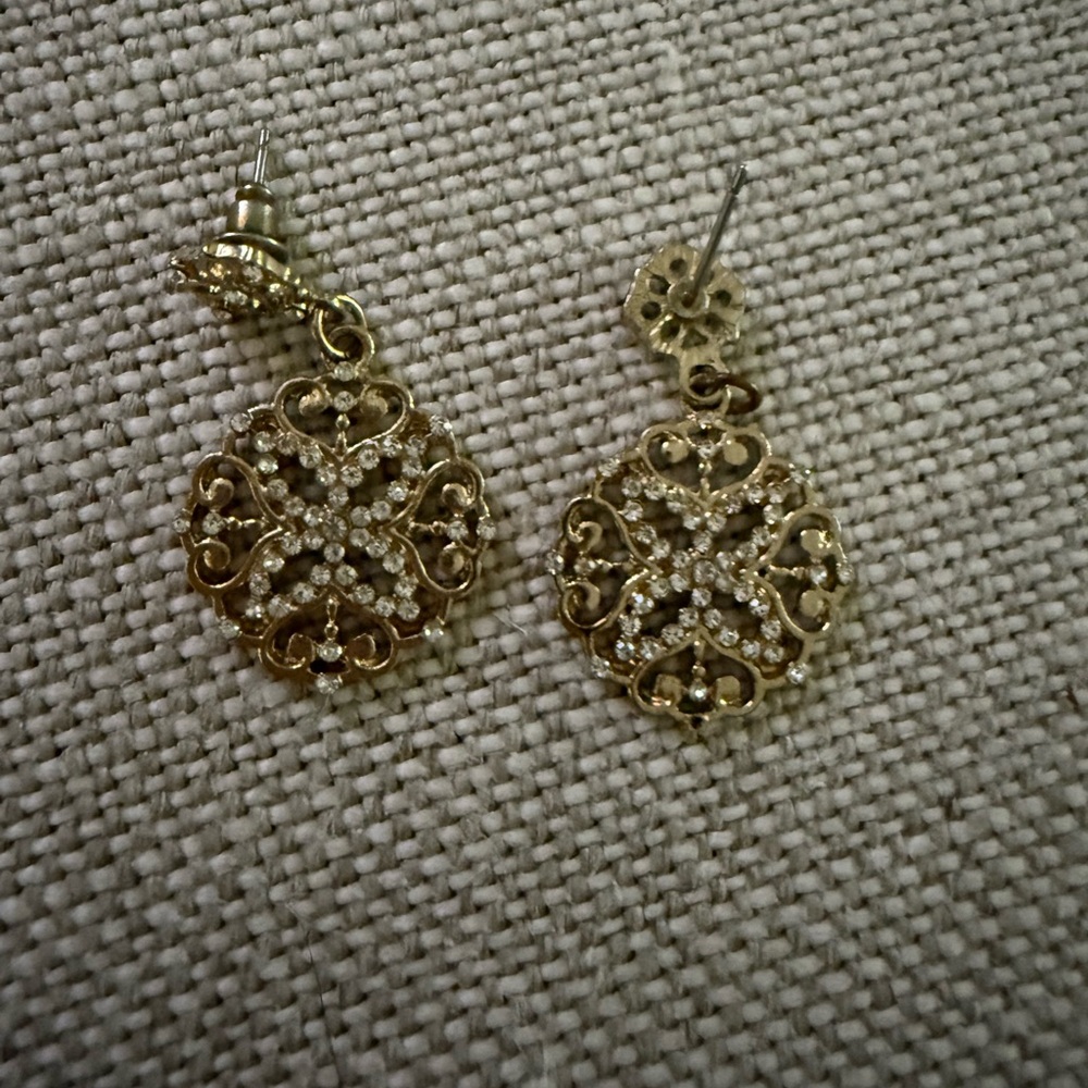 Elegant Gold and Silver Filigree Earrings